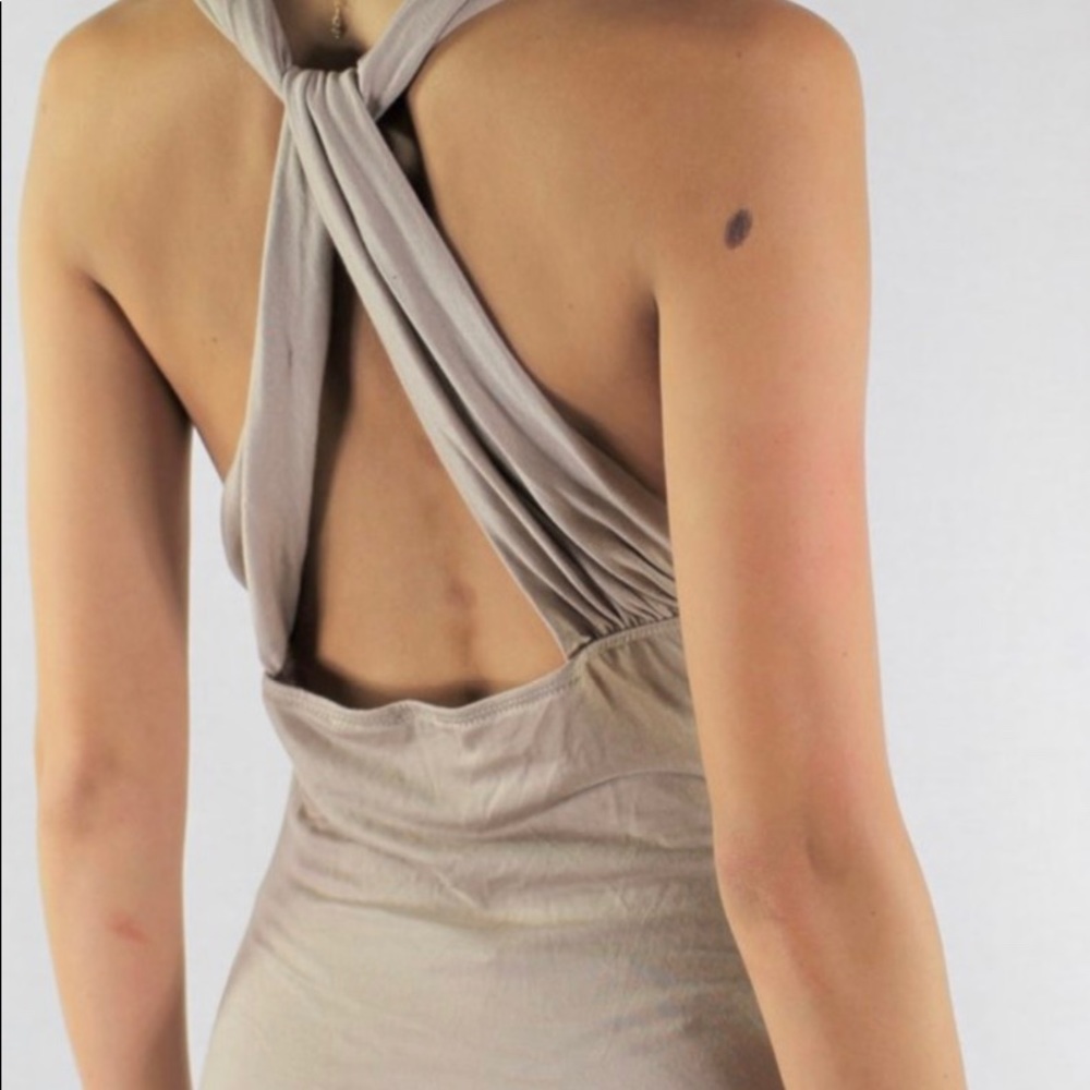 Plunge V-neck Bodysuit - Picture 2 of 3